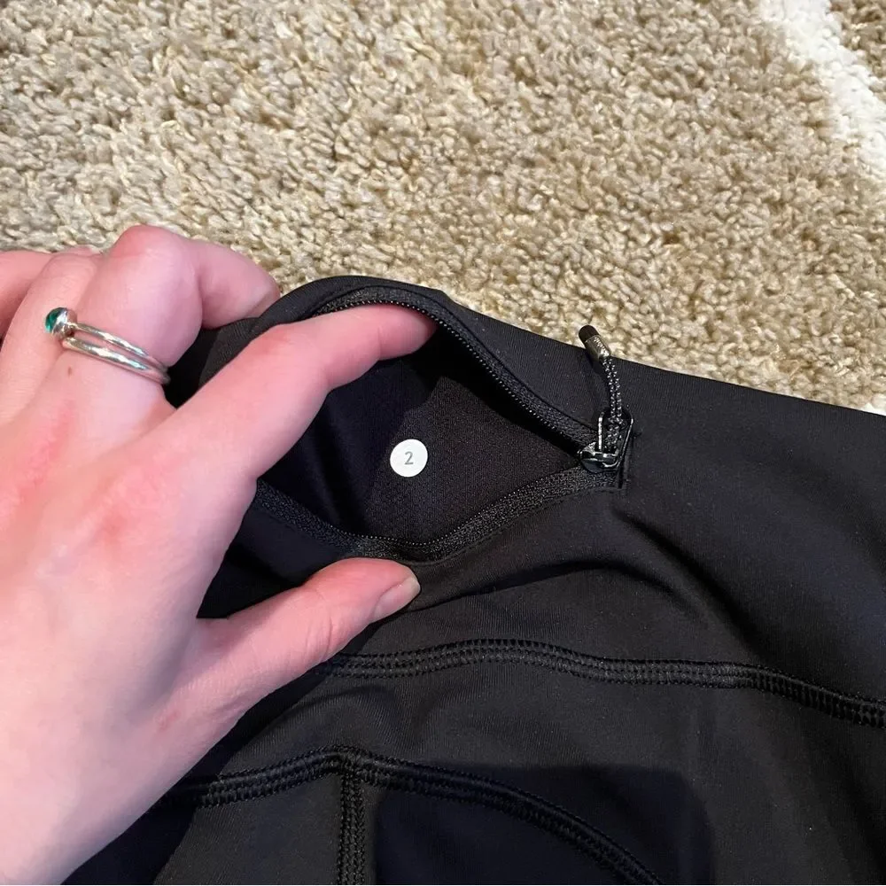Lululemon Black 28